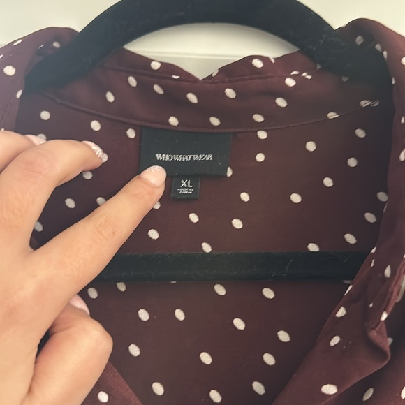 What Who Wear button up size XL - Picture 3 of 3